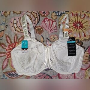 NWT 36DD Bali Women's Ivory 'Vanilla' Minimizer Bra Underwire